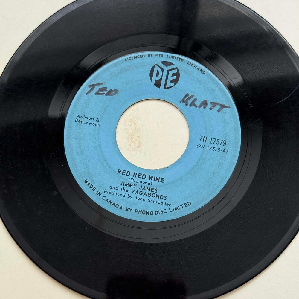 Jimmy James and the Vagabonds-Who Could be Loving You/Red Red Wine 45rpm VG+ R23